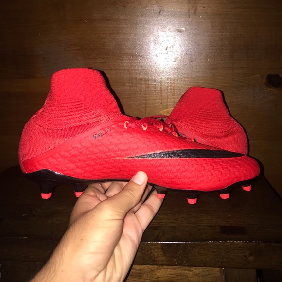 Nike Hypervenoms Phatal 3 - Picture 2 of 9